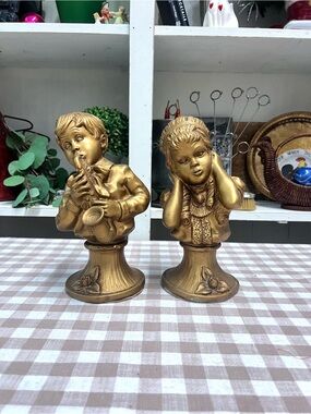 Vintage universal statuary Kendrick man woman busts music gold decor grandma